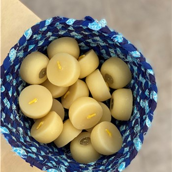 Tealight beeswax candle refill